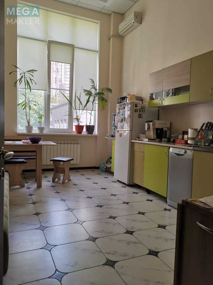 Оренда комерційної нерухомості, 221 кв.м, под офис, <a class="location-link" href="/kiev/" title="Недвижимость Київ">Київ</a>, <a class="location-link" href="/kiev/shevchenkovskij/" title="Недвижимость Шевченківський район">Шевченківський р-н</a>, Глибочицька вул., 40 (изображение 18)