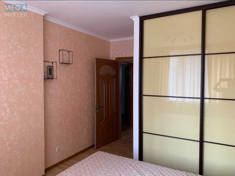 Продаж 3 кімнатної квартири (103/52/20), 4 пов. 20 пов. будинку, <a class="location-link" href="/kiev/" title="Недвижимость Київ">Київ</a>, <a class="location-link" href="/kiev/goloseevskij/" title="Недвижимость Голосіївський район">Голосіївський р-н</a>, Саперно-Слобідська вул., 10 (изображение 9)