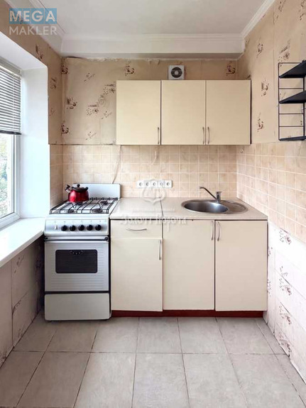 Продаж 1 кімнатної квартири (28,8/14,8/6,5), 5 пов. 5 пов. будинку, <a class="location-link" href="/kiev/" title="Недвижимость Київ">Київ</a>, <a class="location-link" href="/kiev/dneprovskij/" title="Недвижимость Дніпровський район">Дніпровський р-н</a>, Празька вул., 28 (изображение 4)