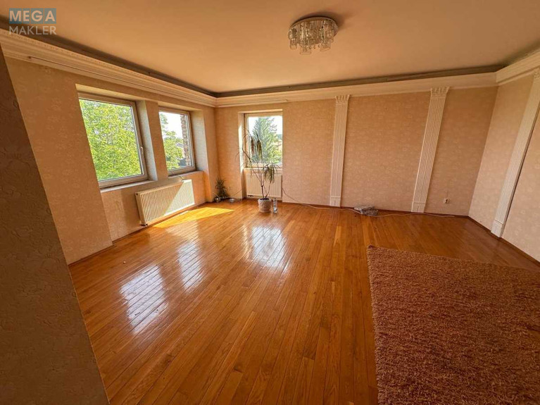 Продаж 8 кімнатної квартири (658/266/27), 1 пов. 3 пов. будинку, <a class="location-link" href="/rovno/" title="Недвижимость Рівне">Рівне</a>, Озерянка (изображение 3)