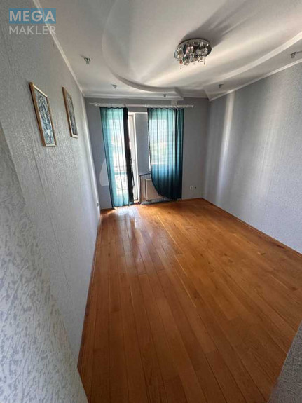 Продаж 8 кімнатної квартири (658/266/27), 1 пов. 3 пов. будинку, <a class="location-link" href="/rovno/" title="Недвижимость Рівне">Рівне</a>, Озерянка (изображение 11)