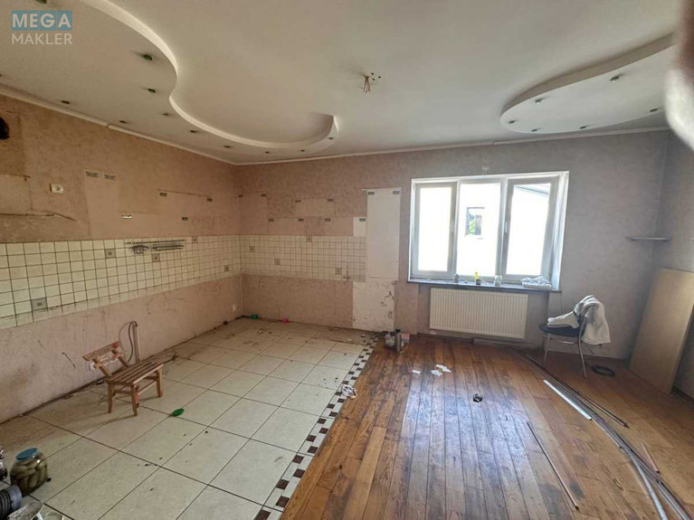 Продаж 8 кімнатної квартири (658/266/27), 1 пов. 3 пов. будинку, <a class="location-link" href="/rovno/" title="Недвижимость Рівне">Рівне</a>, Озерянка (изображение 12)