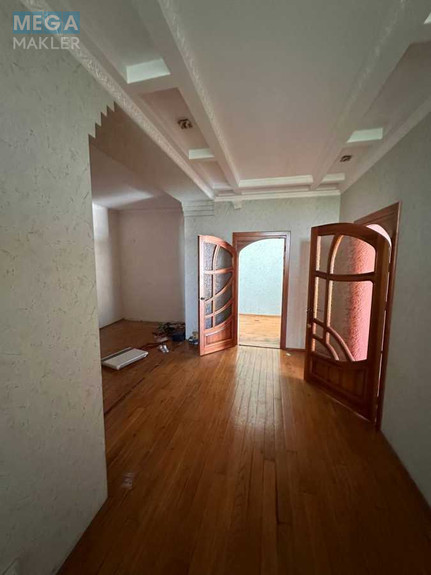 Продаж 8 кімнатної квартири (658/266/27), 1 пов. 3 пов. будинку, <a class="location-link" href="/rovno/" title="Недвижимость Рівне">Рівне</a>, Озерянка (изображение 13)