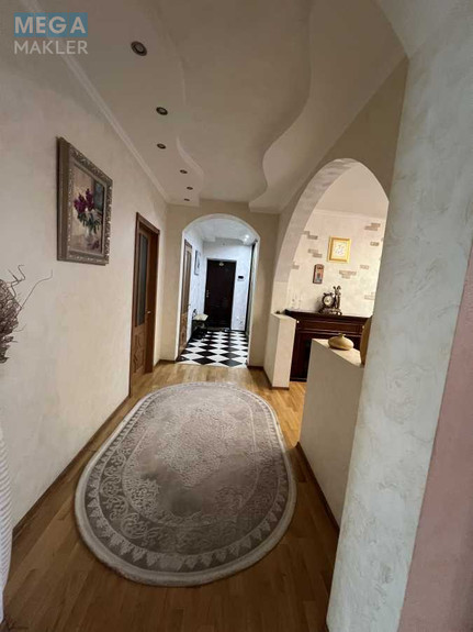 Продаж 4 кімнатної квартири (120/?/14), 2 пов. 25 пов. будинку, <a class="location-link" href="/kiev/" title="Недвижимость Київ">Київ</a>, <a class="location-link" href="/kiev/solomenskij/" title="Недвижимость Солом'янський район">Солом'янський р-н</a>, Волинська вул., 10 (изображение 6)