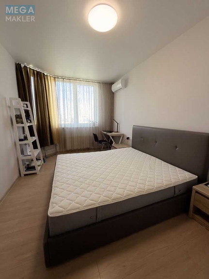 Продаж 2 кімнатної квартири (61/34/12), 23 пов. 26 пов. будинку, <a class="location-link" href="/kiev/" title="Недвижимость Київ">Київ</a>, <a class="location-link" href="/kiev/solomenskij/" title="Недвижимость Солом'янський район">Солом'янський р-н</a>, Отрадный просп. (изображение 13)