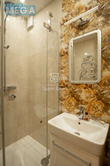Продаж дома, 3 поверху, 200 кв.м, 6 кімнат, ділянка 1 сотка, <a class="location-link" href="/kiev/" title="Недвижимость Київ">Київ</a>, <a class="location-link" href="/kiev/obolonskij/" title="Недвижимость Оболонський район">Оболонський р-н</a>, Богатирський проїзд, 14 (изображение 41)