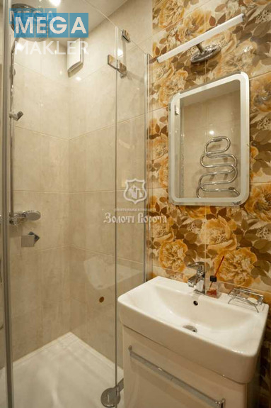 Продаж дома, 3 поверху, 200 кв.м, 6 кімнат, ділянка 1 сотка, <a class="location-link" href="/kiev/" title="Недвижимость Київ">Київ</a>, <a class="location-link" href="/kiev/obolonskij/" title="Недвижимость Оболонський район">Оболонський р-н</a>, Богатирський проїзд, 14 (изображение 65)