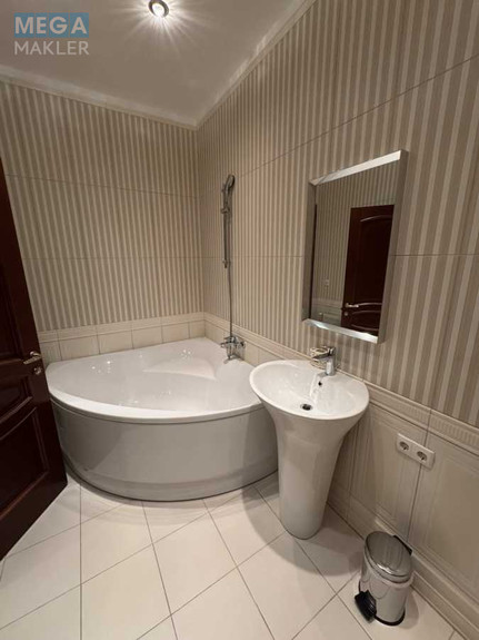 Оренда дома, <a class="location-link" href="/kiev/" title="Недвижимость Київ">Київ</a>, <a class="location-link" href="/kiev/goloseevskij/" title="Недвижимость Голосіївський район">Голосіївський р-н</a>, Васильковский пер., 14 (изображение 14)