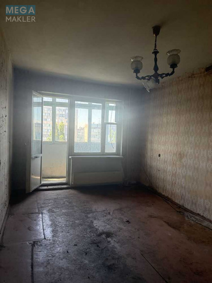 Продаж 1 кімнатної квартири (32/17/8), 8 пов. 9 пов. будинку, <a class="location-link" href="/odessa/" title="Недвижимость Одеса">Одеса</a>, <a class="location-link" href="/odessa/suvorovskij/" title="Недвижимость Суворовський район">Суворовський р-н</a>, Добровольского проспект (изображение 2)