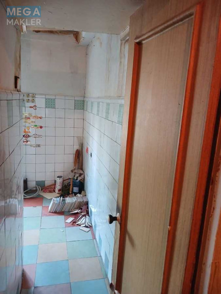 Продаж 3 кімнатної квартири (60/42/7), 1 пов. 9 пов. будинку, <a class="location-link" href="/kiev/" title="Недвижимость Київ">Київ</a>, <a class="location-link" href="/kiev/desnyanskij/" title="Недвижимость Деснянський район">Деснянський р-н</a>, Лісовий просп. (изображение 9)