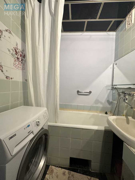 Продаж 3 кімнатної квартири (70/40/8), 6 пов. 9 пов. будинку, <a class="location-link" href="/kiev/" title="Недвижимость Київ">Київ</a>, <a class="location-link" href="/kiev/darnickij/" title="Недвижимость Дарницький район">Дарницький р-н</a>, Здолбунівська вул., 7а (изображение 16)