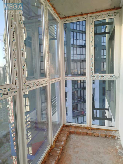 Продаж 3 кімнатної квартири (95/46/16), 21 пов. 24 пов. будинку, <a class="location-link" href="/kiev/" title="Недвижимость Київ">Київ</a>, <a class="location-link" href="/kiev/podolskij/" title="Недвижимость Подільський район">Подільський р-н</a>, Івана Виговського вул., 10д (изображение 3)