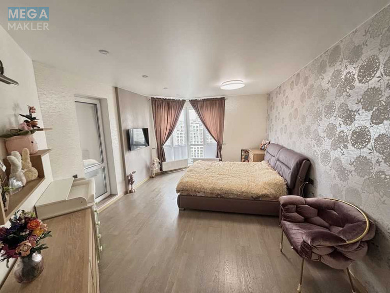Продаж 2 кімнатної квартири (84/40/21), 16 пов. 25 пов. будинку, <a class="location-link" href="/brovary/" title="Недвижимость Бровари">Бровари</a>, Черновола, 11 (изображение 2)