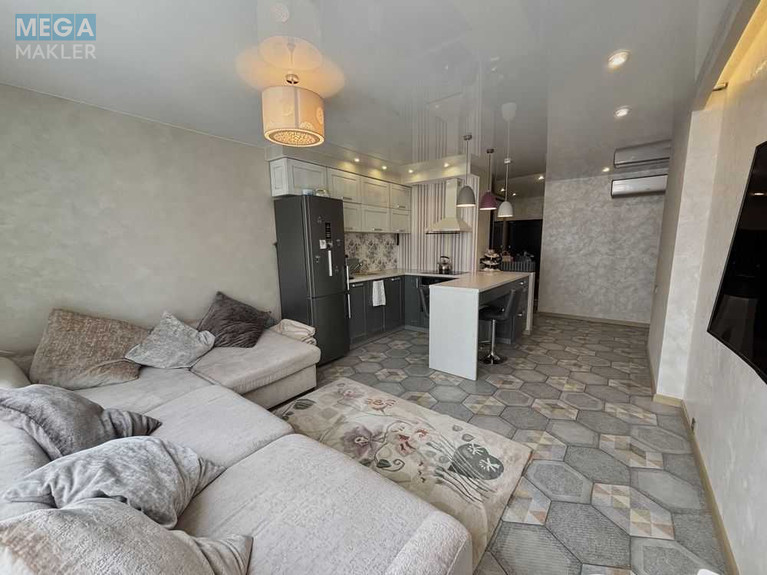 Продаж 2 кімнатної квартири (84/40/21), 16 пов. 25 пов. будинку, <a class="location-link" href="/brovary/" title="Недвижимость Бровари">Бровари</a>, Черновола, 11 (изображение 4)