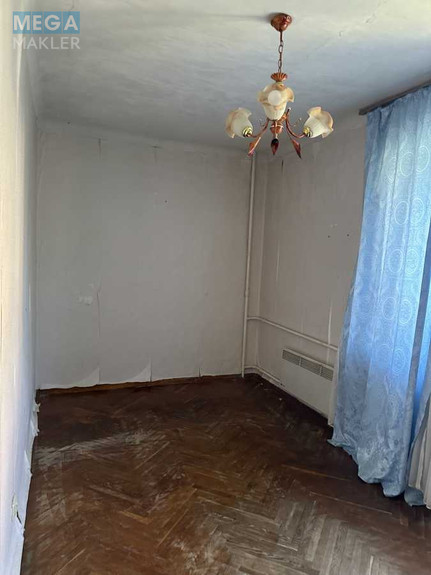 Продаж 2 кімнатної квартири (45/30/7), 3 пов. 5 пов. будинку, <a class="location-link" href="/kiev/" title="Недвижимость Київ">Київ</a>, <a class="location-link" href="/kiev/goloseevskij/" title="Недвижимость Голосіївський район">Голосіївський р-н</a>, Науки просп., 35 (изображение 6)