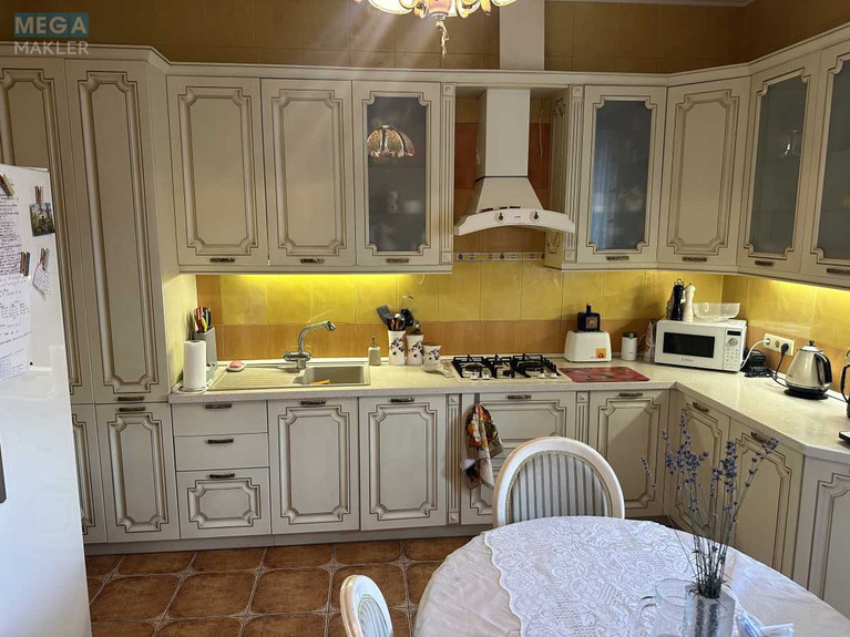 Продаж дома, 2&nbsp;поверху, 351&nbsp;кв.м, 6&nbsp;кімнат, ділянка 15&nbsp;соток, <a class="location-link" href="/ivankovichi/" title="Недвижимость Іванковичі">Іванковичі</a>, Садова (изображение 17)