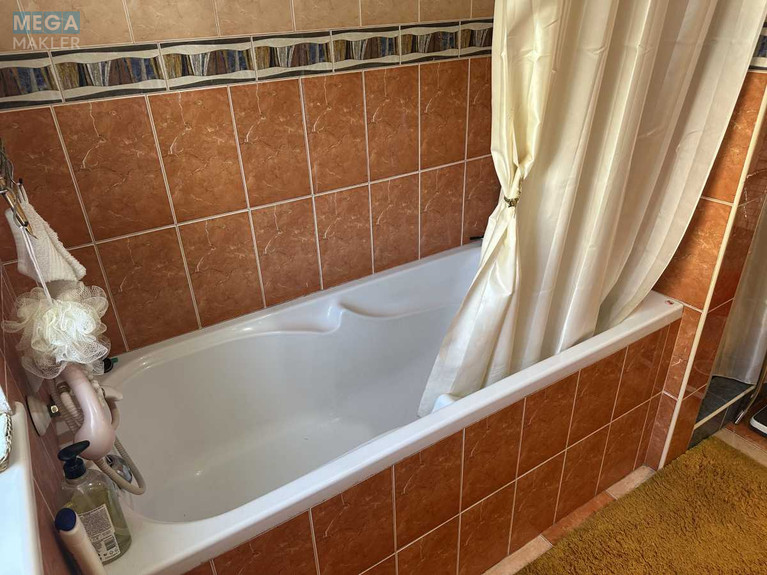 Продаж дома, 2&nbsp;поверху, 351&nbsp;кв.м, 6&nbsp;кімнат, ділянка 15&nbsp;соток, <a class="location-link" href="/ivankovichi/" title="Недвижимость Іванковичі">Іванковичі</a>, Садова (изображение 21)