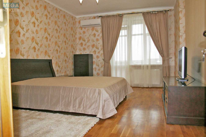 Оренда 3 кімнатної квартири, <a class="location-link" href="/kiev/" title="Недвижимость Київ">Київ</a>, <a class="location-link" href="/kiev/svyatoshinskij/" title="Недвижимость Святошинський район">Святошинський р-н</a>, Львовская ул., 22 (изображение 2)