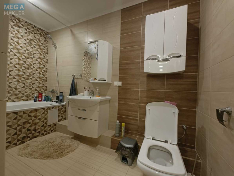 Оренда 3 кімнатної квартири, <a class="location-link" href="/kiev/" title="Недвижимость Київ">Київ</a>, <a class="location-link" href="/kiev/svyatoshinskij/" title="Недвижимость Святошинський район">Святошинський р-н</a>, Львовская ул., 22 (изображение 5)