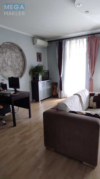 Продаж дома, 3 поверху, 182 кв.м, 4 кімнати, ділянка 1 сотка, <a class="location-link" href="/kiev/" title="Недвижимость Київ">Київ</a>, <a class="location-link" href="/kiev/darnickij/" title="Недвижимость Дарницький район">Дарницький р-н</a>, Петра Прокоповича вул., 25 (изображение 7)
