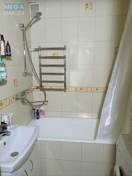 Продаж 2 кімнатної квартири (90/45/14), 3 пов. 18 пов. будинку, <a class="location-link" href="/kiev/" title="Недвижимость Київ">Київ</a>, <a class="location-link" href="/kiev/solomenskij/" title="Недвижимость Солом'янський район">Солом'янський р-н</a>, Миколи Голего вул., 5 (изображение 8)