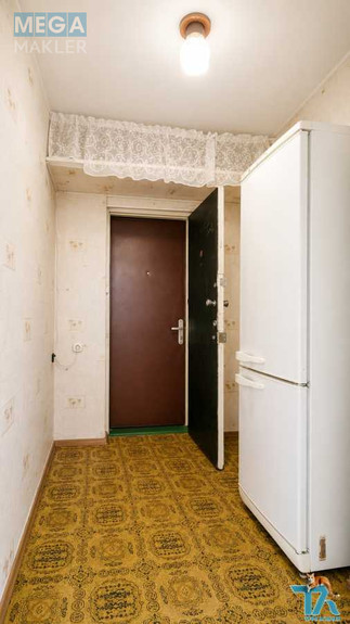 Продаж 1 кімнатної квартири (32/20/4), 7 пов. 9 пов. будинку, <a class="location-link" href="/kiev/" title="Недвижимость Київ">Київ</a>, <a class="location-link" href="/kiev/solomenskij/" title="Недвижимость Солом'янський район">Солом'янський р-н</a>, Любомира Гузара просп., 17А (изображение 9)