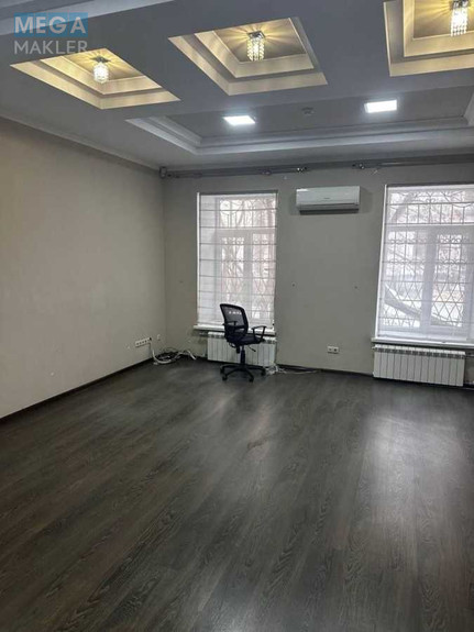 Продаж окремої будівлі/побудови, 1 450 кв.м, <a class="location-link" href="/kiev/" title="Недвижимость Київ">Київ</a>, <a class="location-link" href="/kiev/shevchenkovskij/" title="Недвижимость Шевченківський район">Шевченківський р-н</a>, Ярославів Вал вул., 29б (изображение 4)