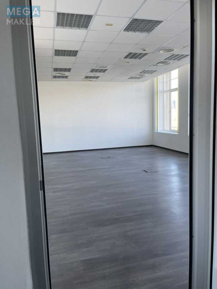 Оренда комерційної нерухомості, 626 кв.м, под офис, <a class="location-link" href="/kiev/" title="Недвижимость Київ">Київ</a>, <a class="location-link" href="/kiev/solomenskij/" title="Недвижимость Солом'янський район">Солом'янський р-н</a>, Миколи Грінченка вул., 4б (изображение 6)
