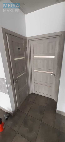 Продаж комерційної нерухомості, 144 кв.м, под офис, <a class="location-link" href="/kiev/" title="Недвижимость Київ">Київ</a>, <a class="location-link" href="/kiev/darnickij/" title="Недвижимость Дарницький район">Дарницький р-н</a>, Александра Мишуги ул., 10 (изображение 5)