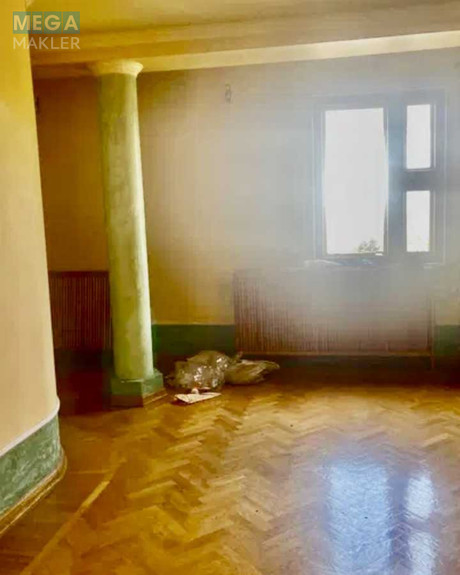 Продаж дома, 2&nbsp;поверху, 650&nbsp;кв.м, 8&nbsp;кімнат, ділянка 10&nbsp;соток, <a class="location-link" href="/stoyanka/" title="Недвижимость Стоянка">Стоянка</a>, Ленина, 1 (изображение 13)