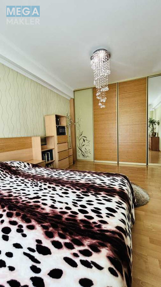 Продаж 3 кімнатної квартири (77/46/7), 1 пов. 2 пов. будинку, <a class="location-link" href="/lutsk/" title="Недвижимость Луцьк">Луцьк</a>, Шептицького, 30 (изображение 11)