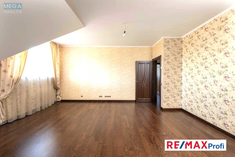 Продаж дома, 2&nbsp;поверху, 260&nbsp;кв.м, 5&nbsp;кімнат, ділянка 12&nbsp;соток, <a class="location-link" href="/hotov/" title="Недвижимость Хотів">Хотів</a>, Олександра Невского (изображение 18)