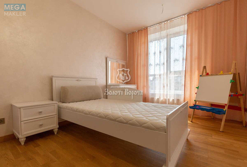 Продаж 4 кімнатної квартири (139/70/30), 9 пов. 10 пов. будинку, <a class="location-link" href="/sofievskaya-borshagovka/" title="Недвижимость Софіївська Борщагівка">Софіївська Борщагівка</a>, Героїв Небесної Сотні просп., 18/1 (изображение 8)