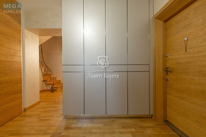 Продаж 4 кімнатної квартири (139/70/30), 9 пов. 10 пов. будинку, <a class="location-link" href="/sofievskaya-borshagovka/" title="Недвижимость Софіївська Борщагівка">Софіївська Борщагівка</a>, Героїв Небесної Сотні просп., 18/1 (изображение 24)