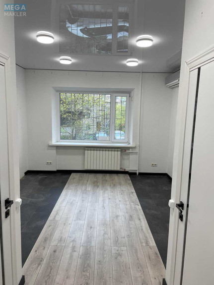 Продаж комерційної нерухомості, 45 кв.м, под офис, <a class="location-link" href="/kiev/" title="Недвижимость Київ">Київ</a>, <a class="location-link" href="/kiev/pecherskij/" title="Недвижимость Печерський район">Печерський р-н</a>, Василия Тютюнника ул., 56 (изображение 4)