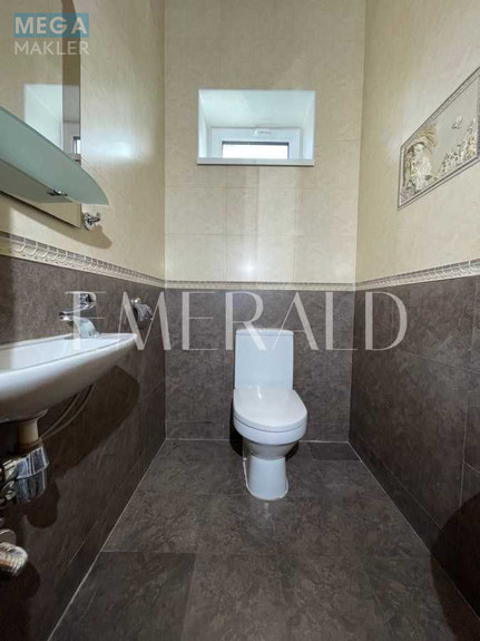 Продаж дома, 2 поверху, 218 кв.м, 4 кімнати, ділянка 7 соток, <a class="location-link" href="/kiev/" title="Недвижимость Київ">Київ</a>, <a class="location-link" href="/kiev/solomenskij/" title="Недвижимость Солом'янський район">Солом'янський р-н</a>, Молодежная ул., 10В (изображение 19)