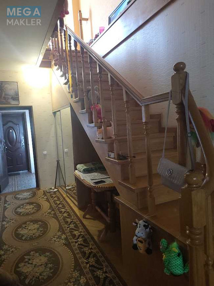 Продаж дома, 2 поверху, 268 кв.м, 6 кімнат, ділянка 12 соток, <a class="location-link" href="/rozhny-selo/" title="Недвижимость Рожні">Рожни</a>, зелена (изображение 12)