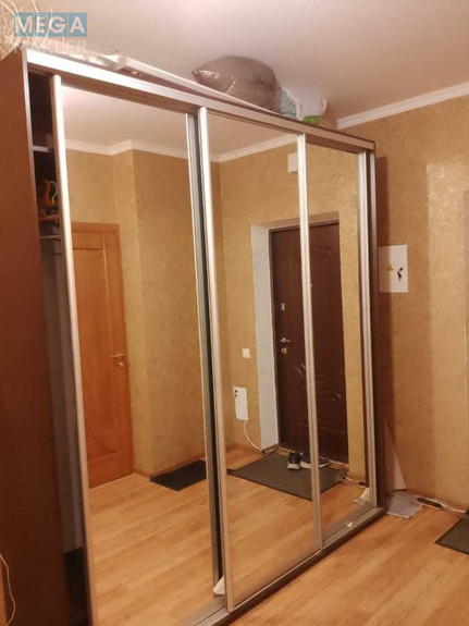 Продаж 2 кімнатної квартири (61/32/10), 6 пов. 30 пов. будинку, <a class="location-link" href="/kiev/" title="Недвижимость Київ">Київ</a>, <a class="location-link" href="/kiev/svyatoshinskij/" title="Недвижимость Святошинський район">Святошинський р-н</a>, Олевська вул., 5 (изображение 6)