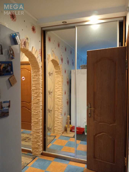 Продаж 2 кімнатної квартири (52/28/8), 2 пов. 12 пов. будинку, <a class="location-link" href="/kiev/" title="Недвижимость Київ">Київ</a>, <a class="location-link" href="/kiev/podolskij/" title="Недвижимость Подільський район">Подільський р-н</a>, Георгия Гонгадзе просп., 6 (изображение 4)