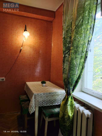 Продаж 2 кімнатної квартири (44,2/29,2/6,8), 4 пов. 5 пов. будинку, <a class="location-link" href="/kiev/" title="Недвижимость Київ">Київ</a>, <a class="location-link" href="/kiev/svyatoshinskij/" title="Недвижимость Святошинський район">Святошинський р-н</a>, Генерала Потапова ул., 1В (изображение 4)