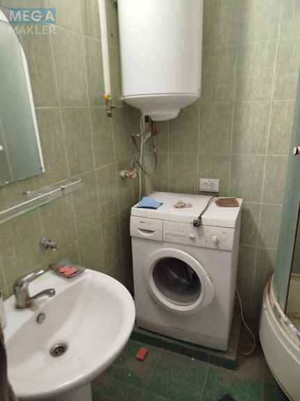 Продаж 3 кімнатної квартири (70/45/7), 5 пов. 5 пов. будинку, <a class="location-link" href="/kiev/" title="Недвижимость Київ">Київ</a>, <a class="location-link" href="/kiev/shevchenkovskij/" title="Недвижимость Шевченківський район">Шевченківський р-н</a>, Олександра Довженка вул., 10 (изображение 11)