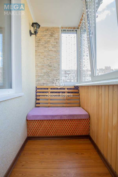 Продаж 3 кімнатної квартири (70/42/7,3), 4 пов. 9 пов. будинку, <a class="location-link" href="/kiev/" title="Недвижимость Київ">Київ</a>, <a class="location-link" href="/kiev/darnickij/" title="Недвижимость Дарницький район">Дарницький р-н</a>, Декабристів вул., 5 (изображение 8)
