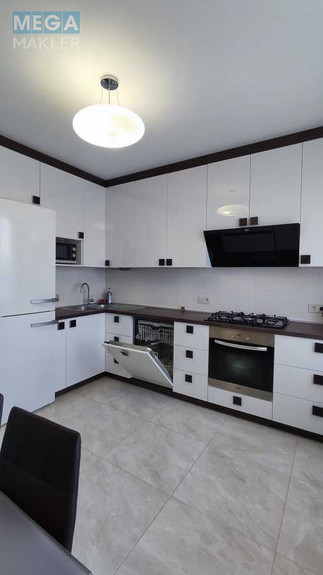 Оренда 2 кімнатної квартири, <a class="location-link" href="/lviv/" title="Недвижимость Львів">Львів</a>, <a class="location-link" href="/lviv/lychakovskij/" title="Недвижимость Личаківський район">Личаківський р-н</a>, Липова Алея (изображение 2)