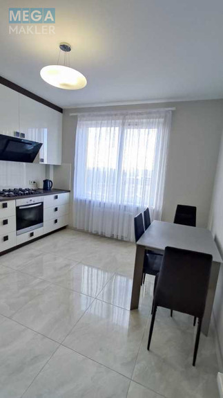 Оренда 2 кімнатної квартири, <a class="location-link" href="/lviv/" title="Недвижимость Львів">Львів</a>, <a class="location-link" href="/lviv/lychakovskij/" title="Недвижимость Личаківський район">Личаківський р-н</a>, Липова Алея (изображение 5)