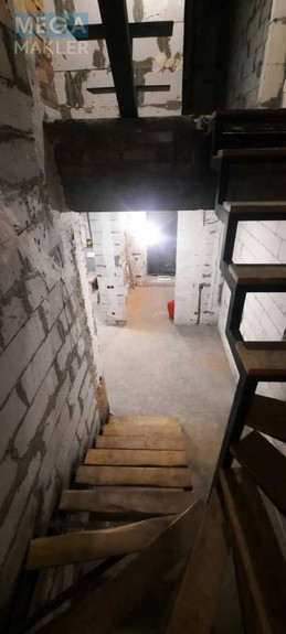 Продаж 5 кімнатної квартири (114/55/33), 1 пов. 3 пов. будинку, <a class="location-link" href="/gora/" title="Недвижимость Гора">Гора</a>, Центральна, 49 (изображение 7)
