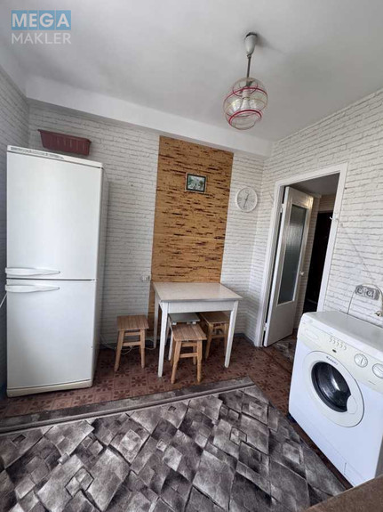 Оренда 3 кімнатної квартири, <a class="location-link" href="/chabany/" title="Недвижимость Чабані">Чабани</a>, Машиностроителей, 6 (изображение 3)