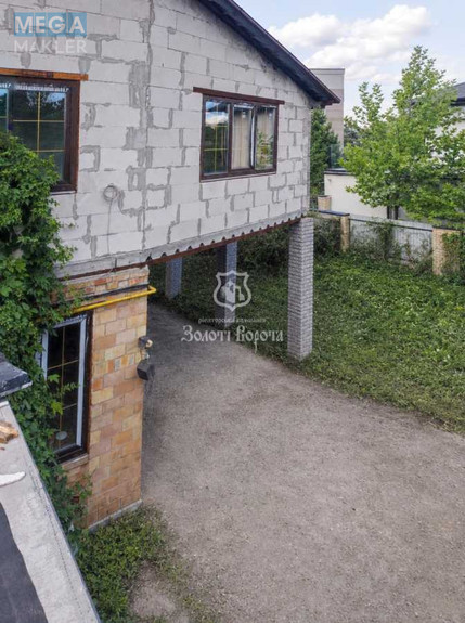 Продаж дома, 2 поверху, 151,20 кв.м, 3 кімнати, ділянка 5,98 соток, <a class="location-link" href="/kiev/" title="Недвижимость Київ">Київ</a>, <a class="location-link" href="/kiev/svyatoshinskij/" title="Недвижимость Святошинський район">Святошинський р-н</a>, 23-а Садова вул., 9 (изображение 2)