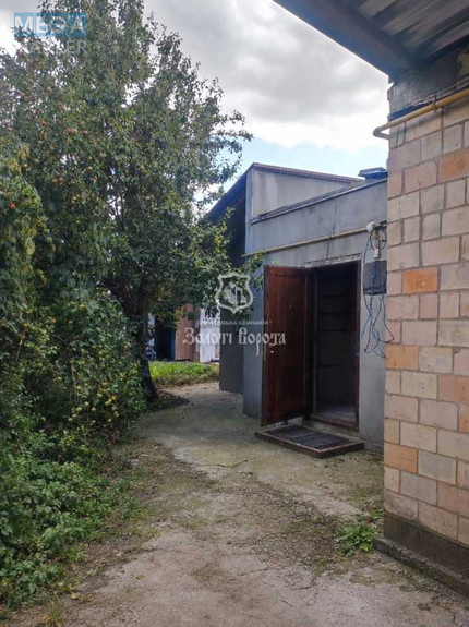 Продаж дома, 2 поверху, 151,20 кв.м, 3 кімнати, ділянка 5,98 соток, <a class="location-link" href="/kiev/" title="Недвижимость Київ">Київ</a>, <a class="location-link" href="/kiev/svyatoshinskij/" title="Недвижимость Святошинський район">Святошинський р-н</a>, 23-а Садова вул., 9 (изображение 3)