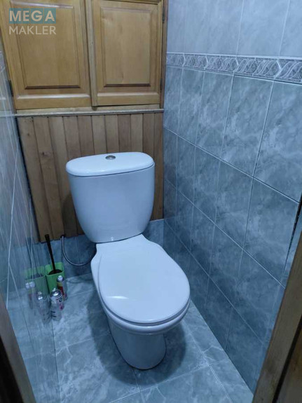 Оренда 3 кімнатної квартири, <a class="location-link" href="/kiev/" title="Недвижимость Київ">Київ</a>, <a class="location-link" href="/kiev/solomenskij/" title="Недвижимость Солом'янський район">Солом'янський р-н</a>, Митрополита Василя Липківського вул., 13 (изображение 10)