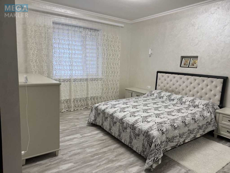 Продаж дома, 2&nbsp;поверху, 202&nbsp;кв.м, 6&nbsp;кімнат, ділянка 7&nbsp;соток, <a class="location-link" href="/lutsk/" title="Недвижимость Луцьк">Луцьк</a>, Безіменна (изображение 8)